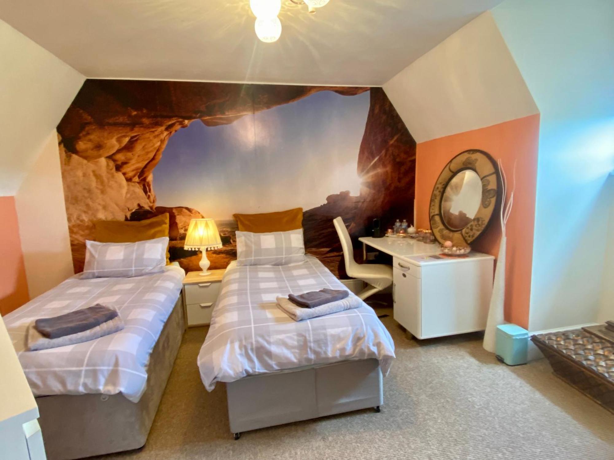 Upton Country Park Guest House Northampton Bagian luar foto