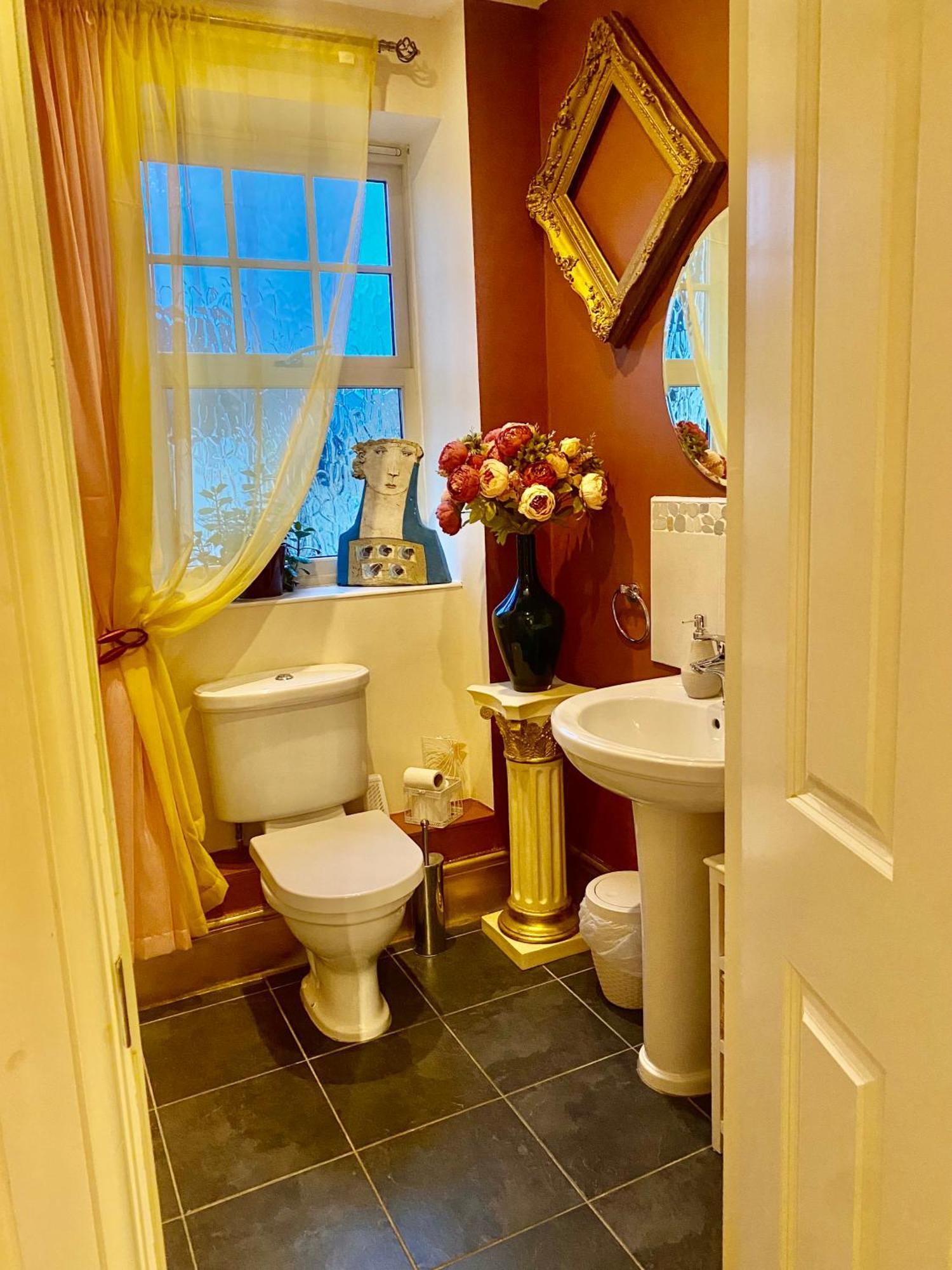 Upton Country Park Guest House Northampton Bagian luar foto