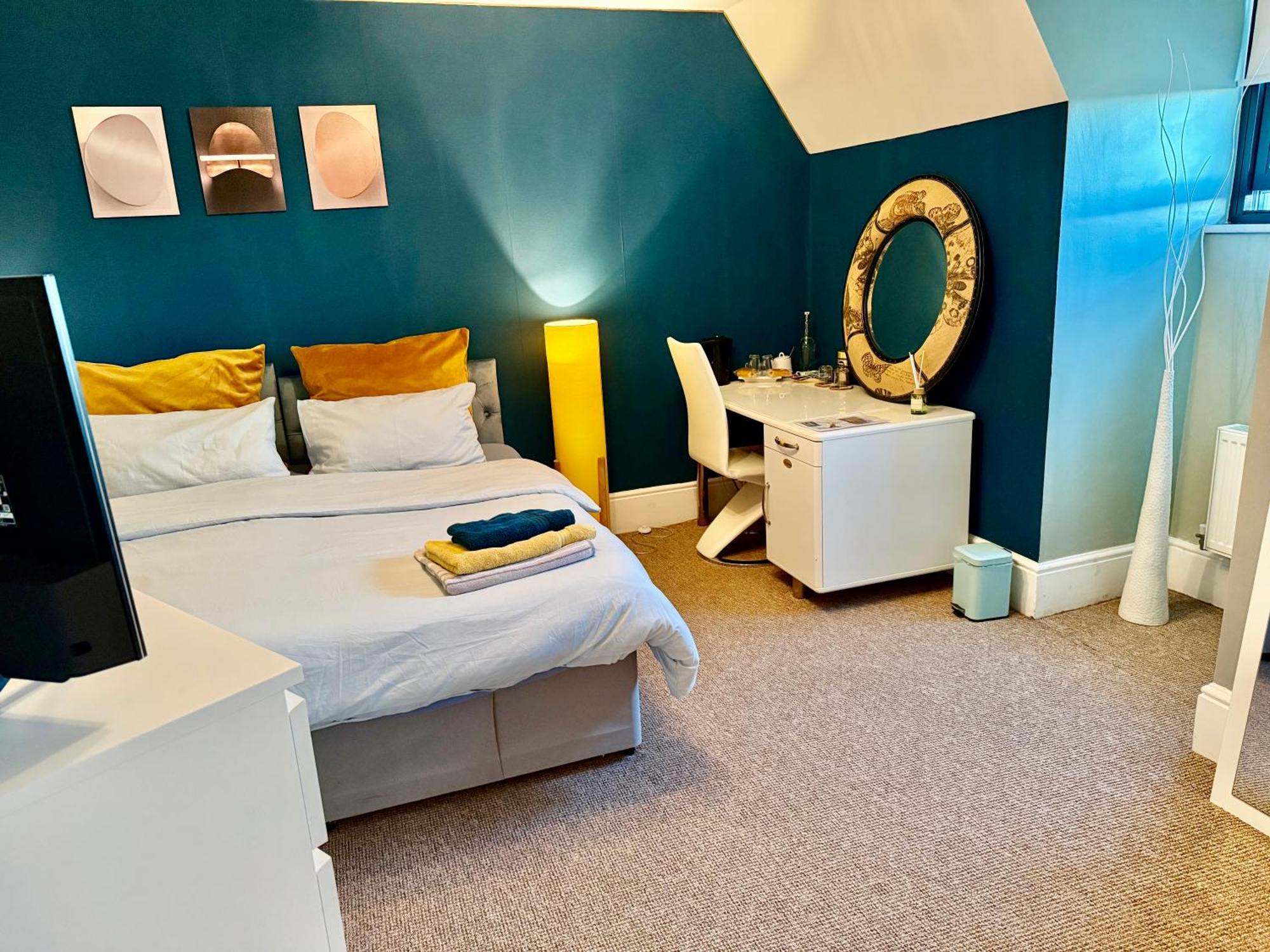 Upton Country Park Guest House Northampton Bagian luar foto