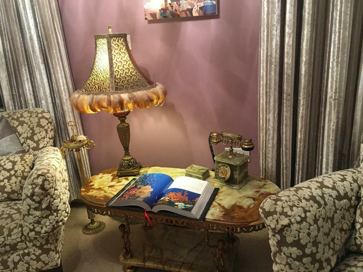 Upton Country Park Guest House Northampton Bagian luar foto