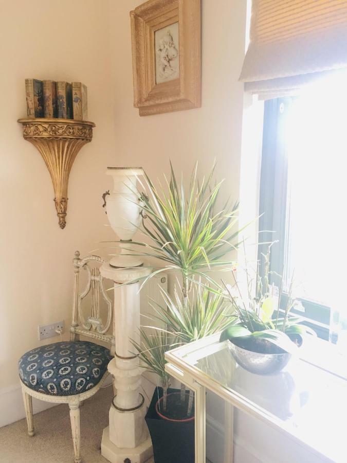 Upton Country Park Guest House Northampton Bagian luar foto