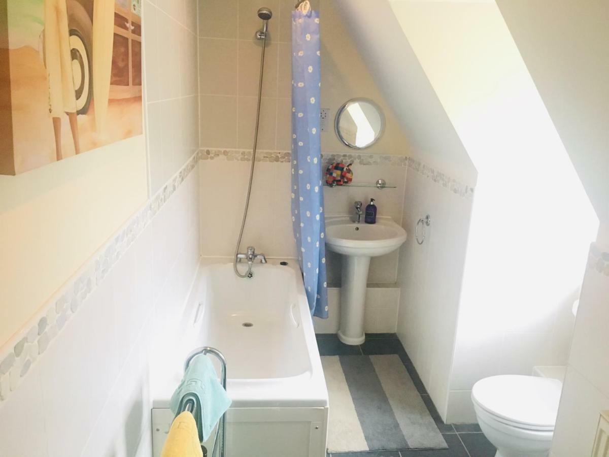 Upton Country Park Guest House Northampton Bagian luar foto
